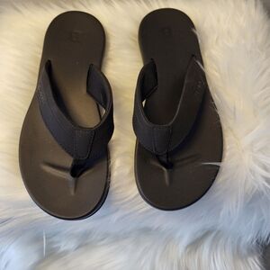 Bench Women Black Flip Flops, Size 6